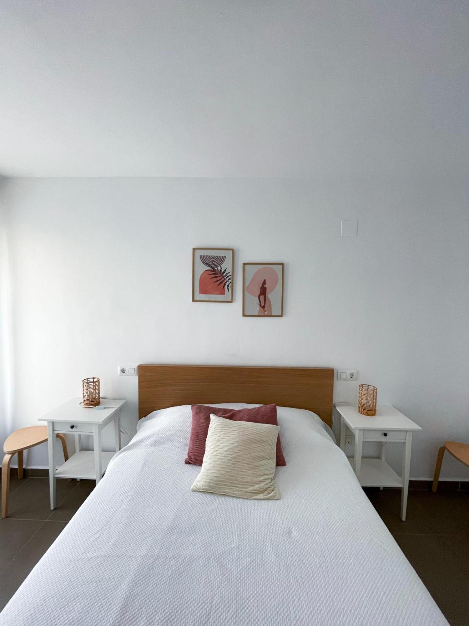 Habitaciones Privadas Con Bano En Piso Centrico กันดิอา ภายนอก รูปภาพ