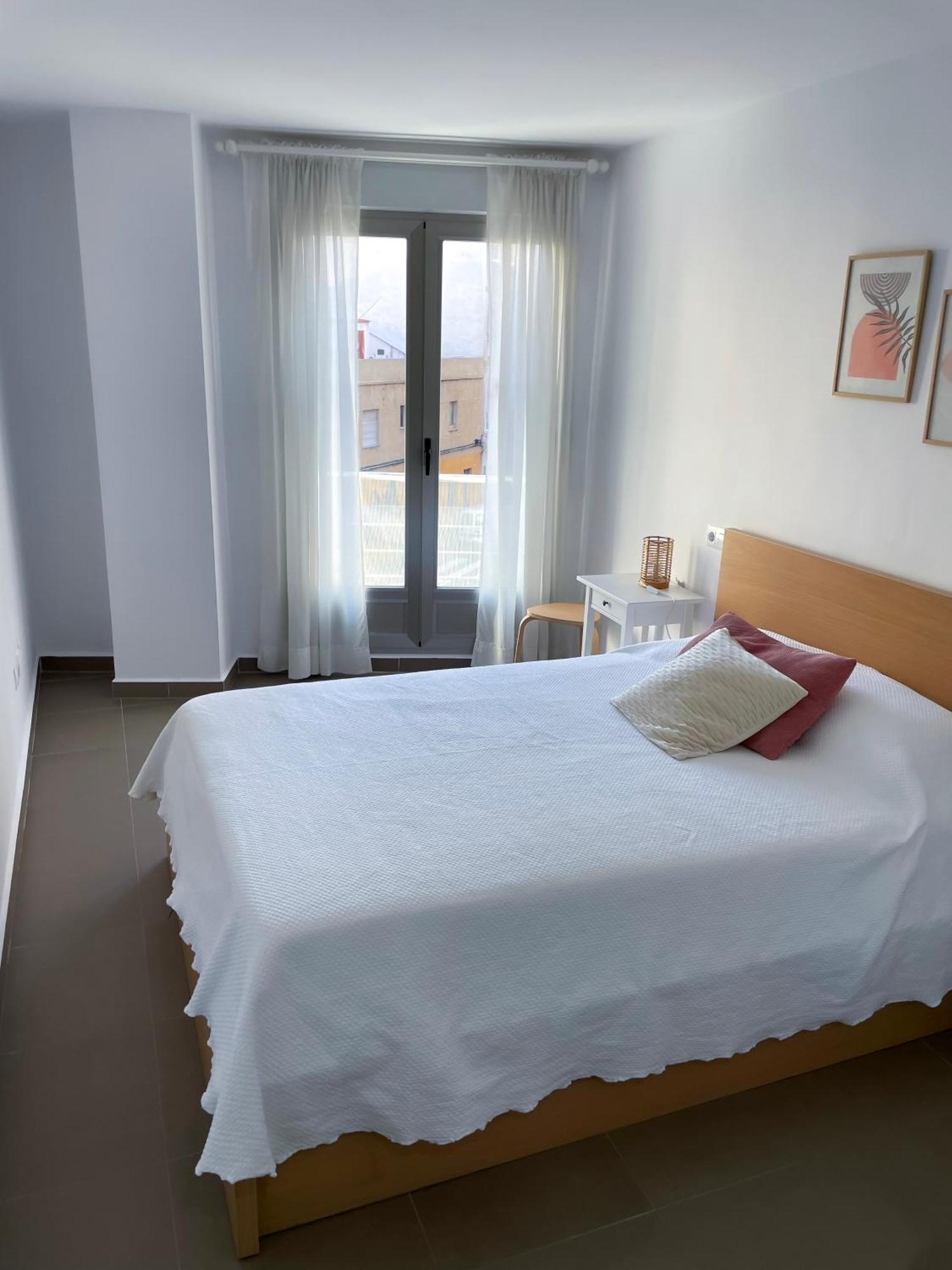 Habitaciones Privadas Con Bano En Piso Centrico กันดิอา ภายนอก รูปภาพ
